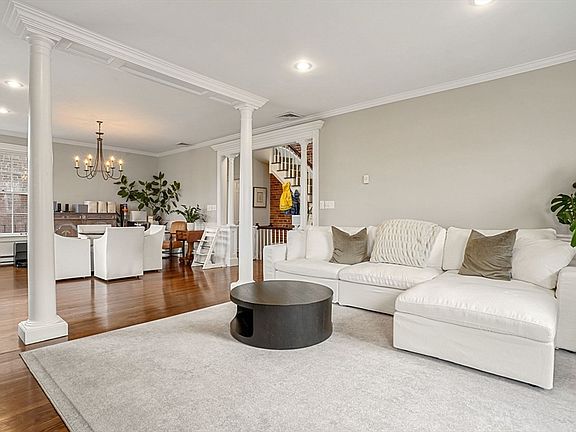 5th image of 93 Revere St #4