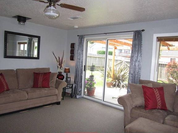 2nd image of 2342 Lee Ln