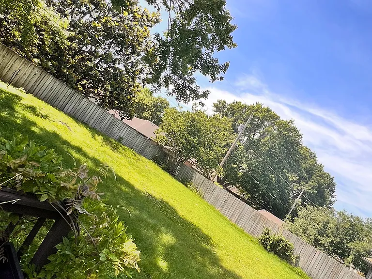 1907 S Forrest Heights Ave — Photo 10