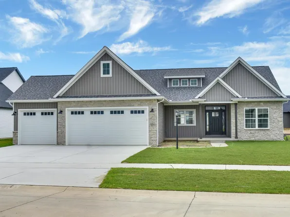 1412 Tinley Ln, Mahomet, IL 61853