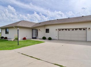 2932 12th Ave S, Moorhead, MN 56560
