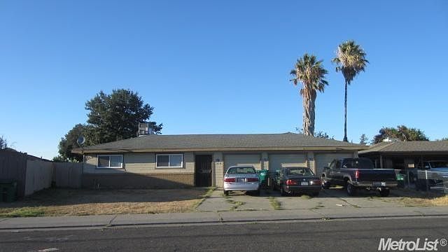 1st image of 631 Astor Dr