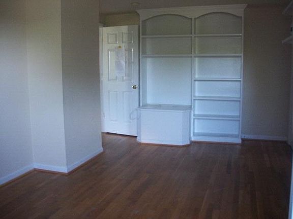 3rd image of 12025 Sheraton Hills Dr