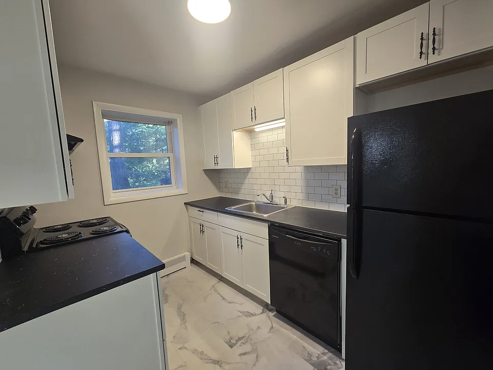 205 Blakely Rd #1