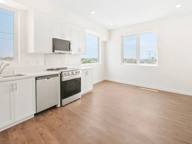 4505 Illinois Street - North Park's Newest Boutique Upscale Apartments — Photo 35