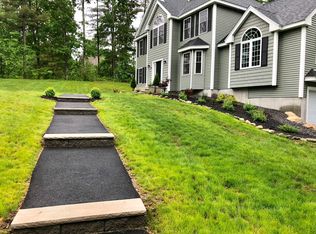 88 Adams Rd, Londonderry, NH 03053