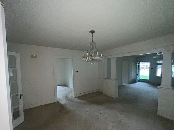 3rd image of 604 N State St