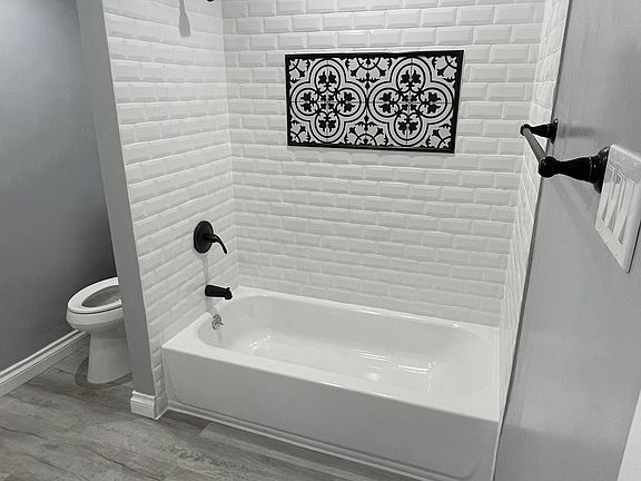 2nd image of 6229 Carmelita Ave #1/2