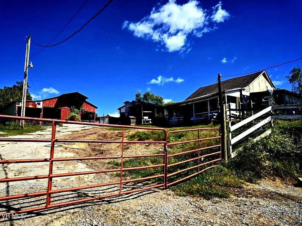 1st image of 212 Belle Brook Rd