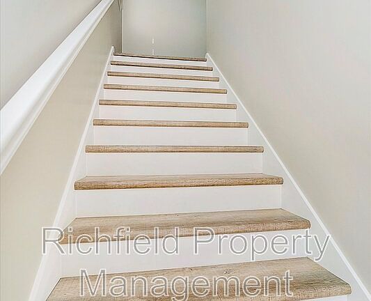 2nd image of 2757 Columbia Ave #B