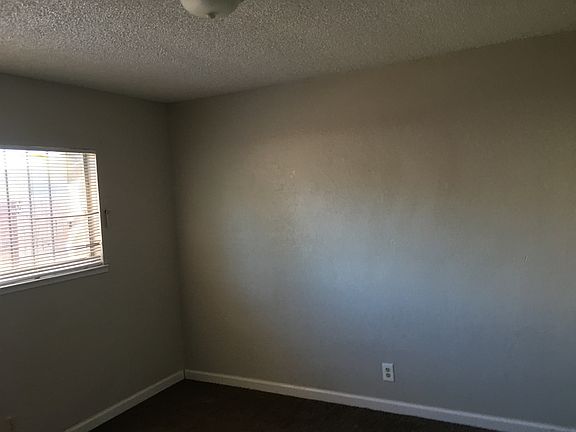 5th image of 7425 Karlsberg Cir