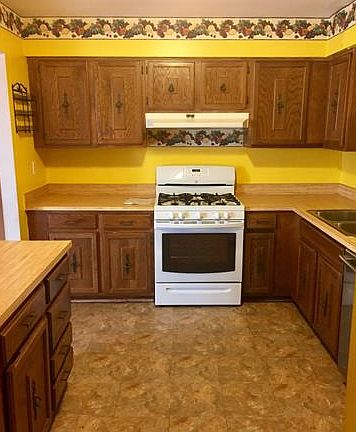 5th image of 2814 Ennismore Ct