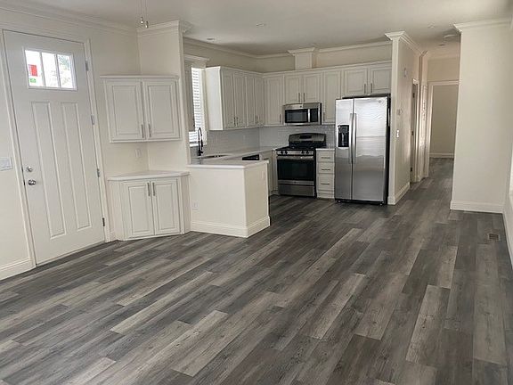 2nd image of 2601 E Allred Ave #26