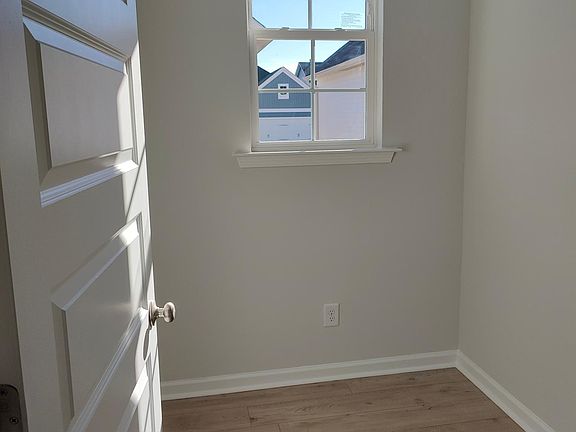 5th image of 237 Pear Blossom Pkwy