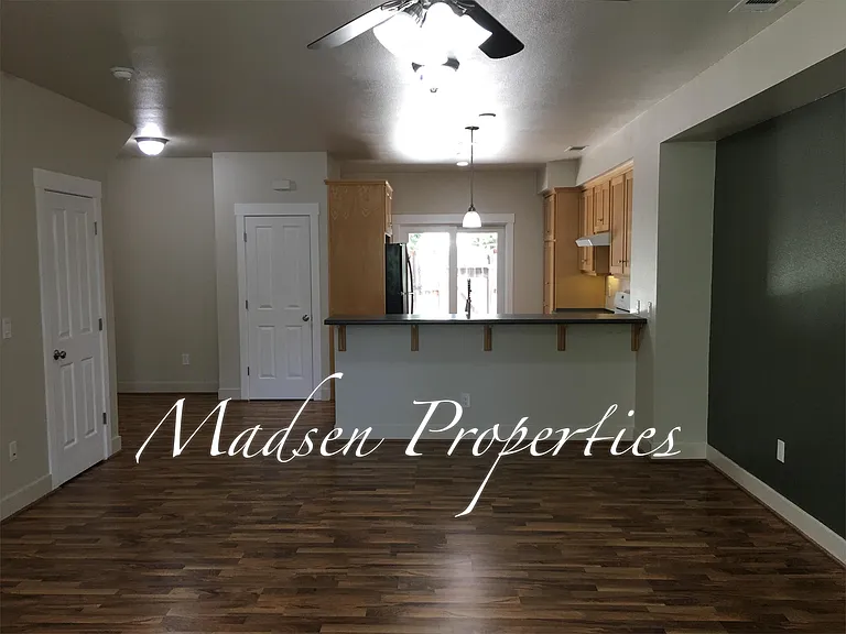 2188 Nord Ave — Photo 7