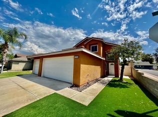 10205 Shale Ln, Mentone, CA 92359
