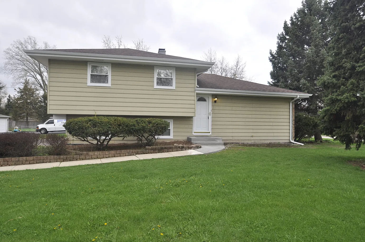433 E Greenfield Ave photo 1