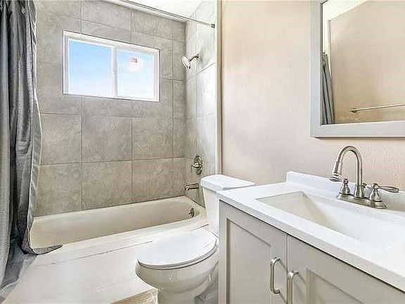 5th image of 44 Daffodil Ln