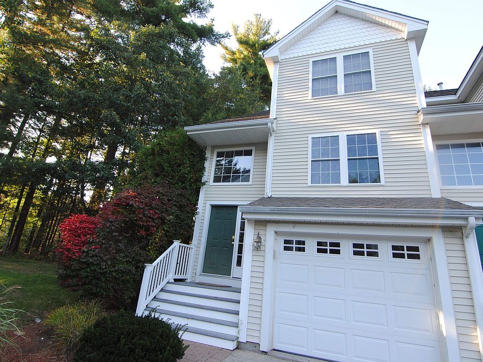 1st image of 81 Barrington Ave