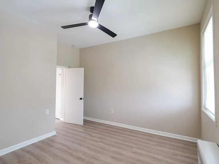 2109 S 67th St — Photo 13