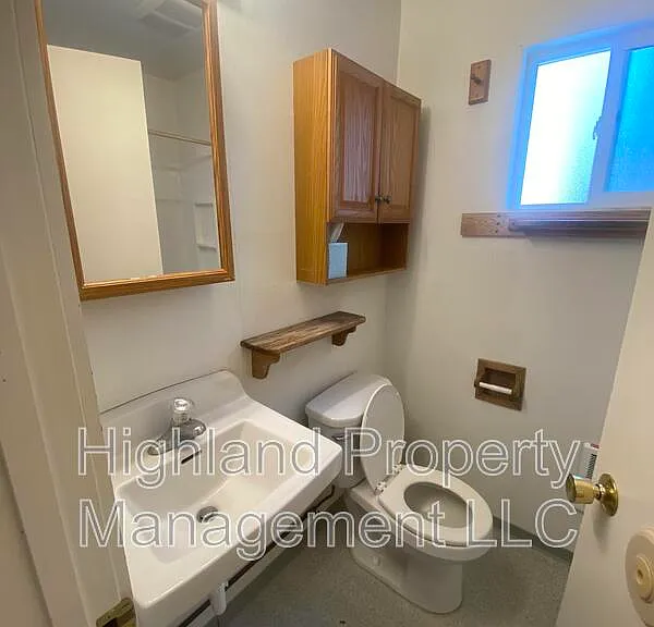 1170 NE Harvey Rd #B — Photo 15