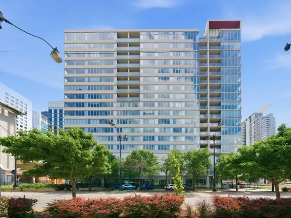 659 W Randolph St APT 1005, Chicago, IL 60661