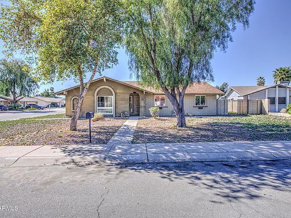 2nd image of 3824 W Shangri La Road