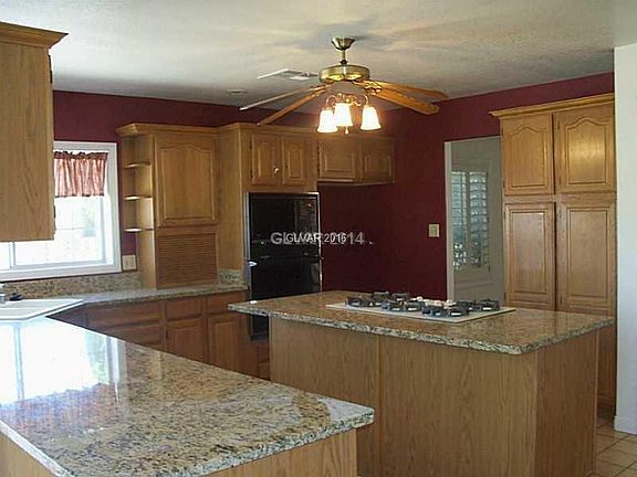 3rd image of 100 W Country Club Dr
