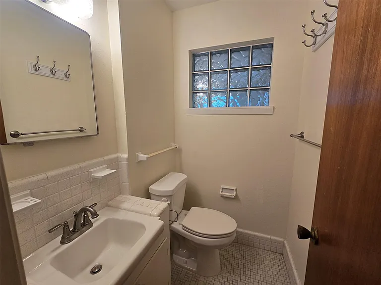 308 Mackeral St — Photo 13