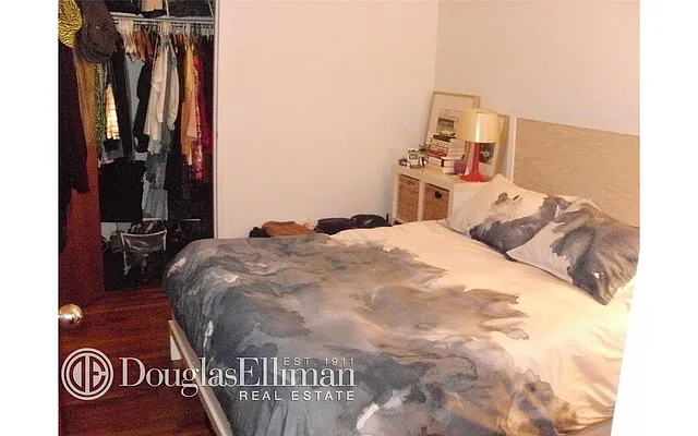 Rented by Douglas Elliman | media 27