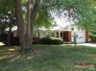 624 E Glenwood St, Springfield, MO 65807