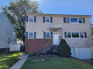 882 Dewey St, Union, NJ