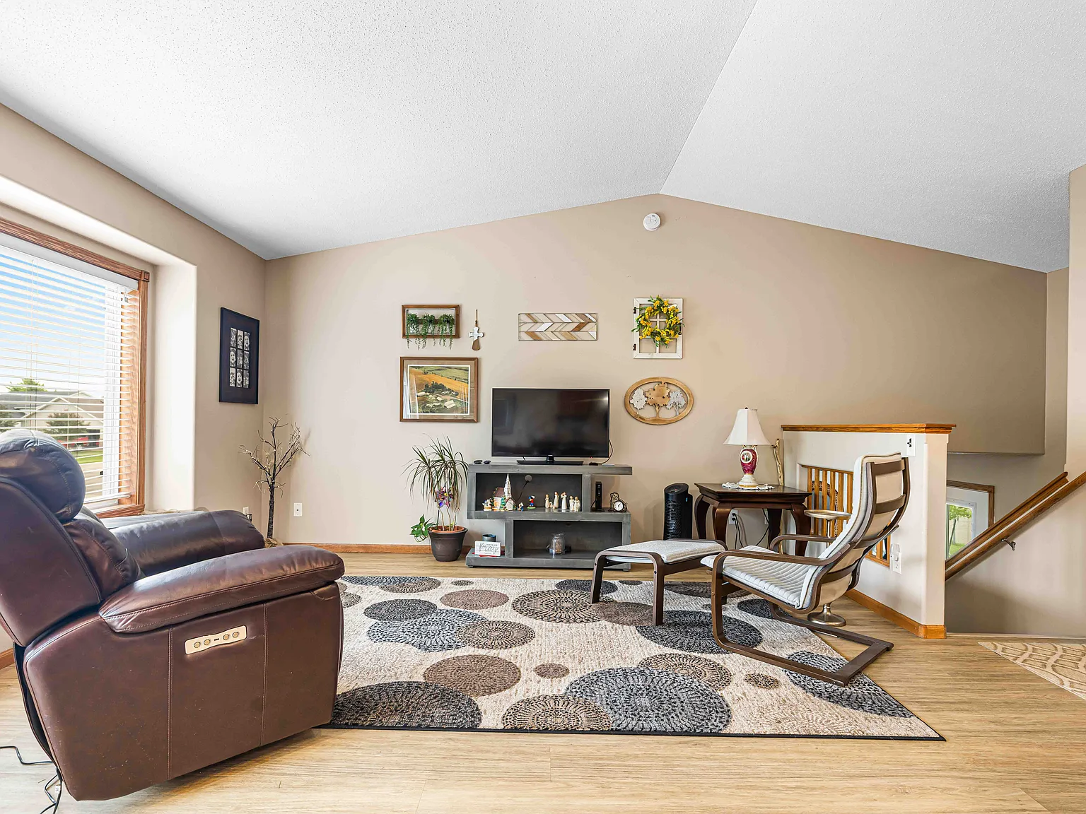 3 bed, 1852 sqft, $1,800 — Photo 4