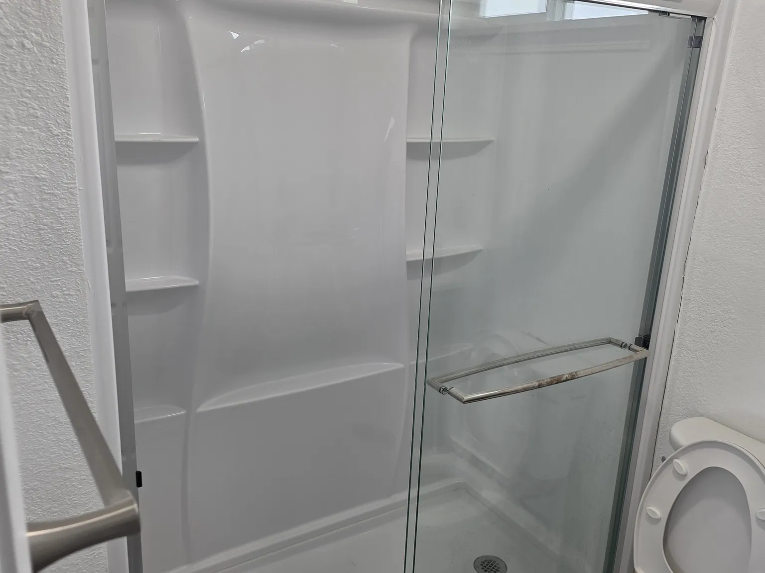 1 bed, 550 sqft, $1,900 — Photo 1