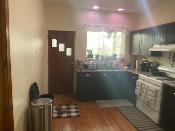 3rd image of 2151 N Bell Ave APT 1