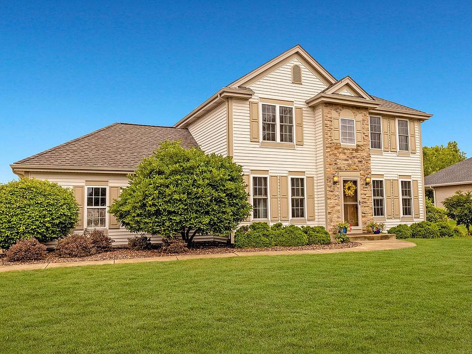 1st image of W136N6589 Cobblestone DRIVE