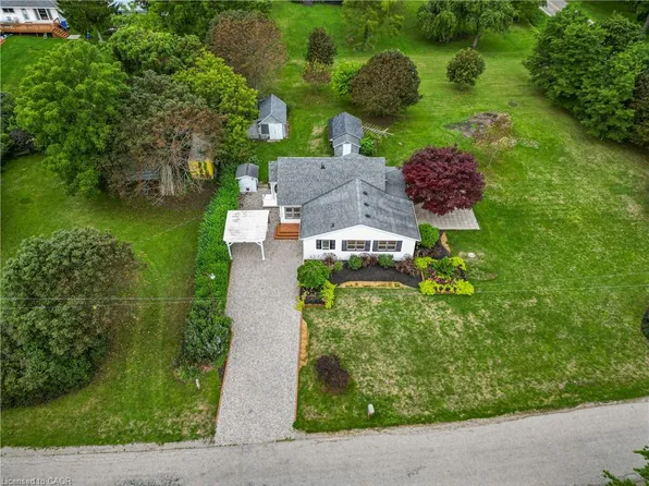6 Mohawk Point Rd, Haldimand County, ON N0A 1K0