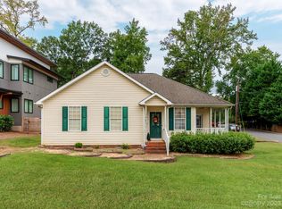 4100 Commonwealth Ave, Charlotte, NC 28205