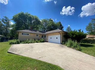 3165 Melody Ln, Parma, OH 44134
