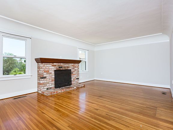 4th image of 4713 Van Dyke Ave