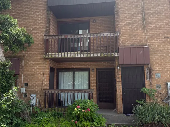 2538 Faunce St, Philadelphia, PA 19152