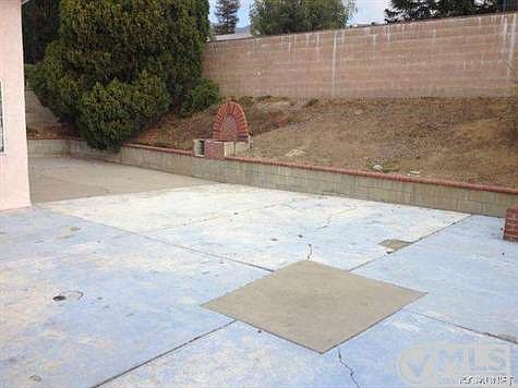 5th image of 13042 Fenton Ave