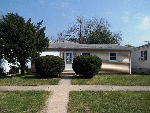 1st image of 578 N Illinois Ave