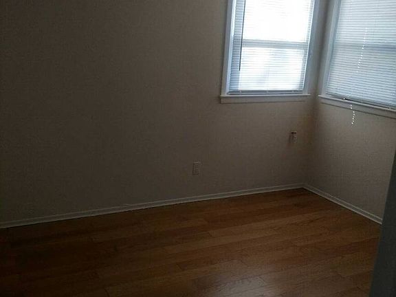2nd image of 450 Doane Ave Fl 1