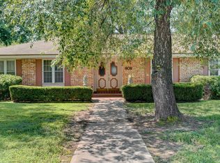 809 W Glenwood St, Broken Arrow, OK 74011