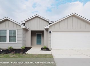 217 Wirecrested Dr, Lockhart, TX 78644