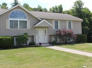 1 Pinewood Ln, Worcester, MA 01609