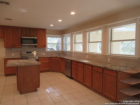 3rd image of 556 Breathless View St