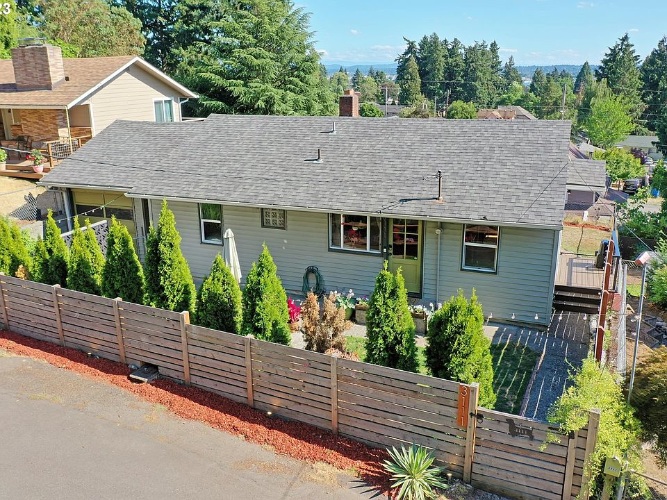 1st image of 3111 E 13th Pl