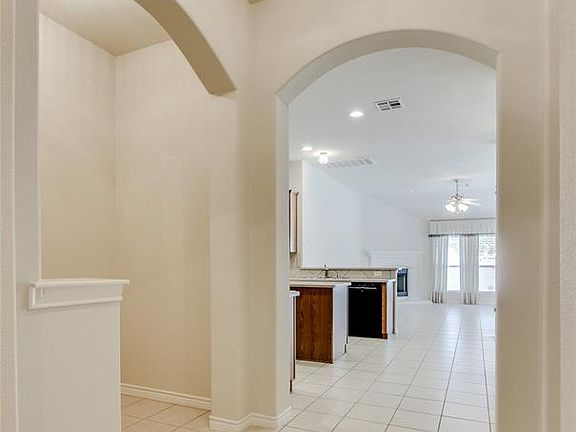 5th image of 1114 Wenk Ct